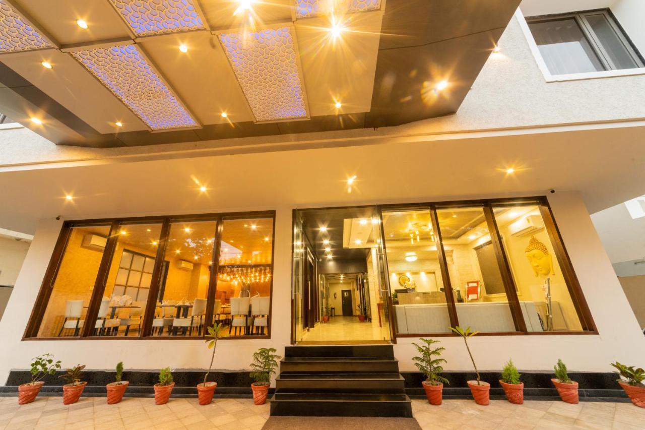 אודייפור Hotel Siddhartha Inn מראה חיצוני תמונה