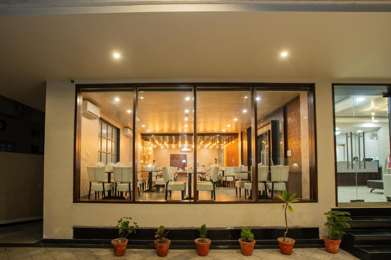 אודייפור Hotel Siddhartha Inn מראה חיצוני תמונה